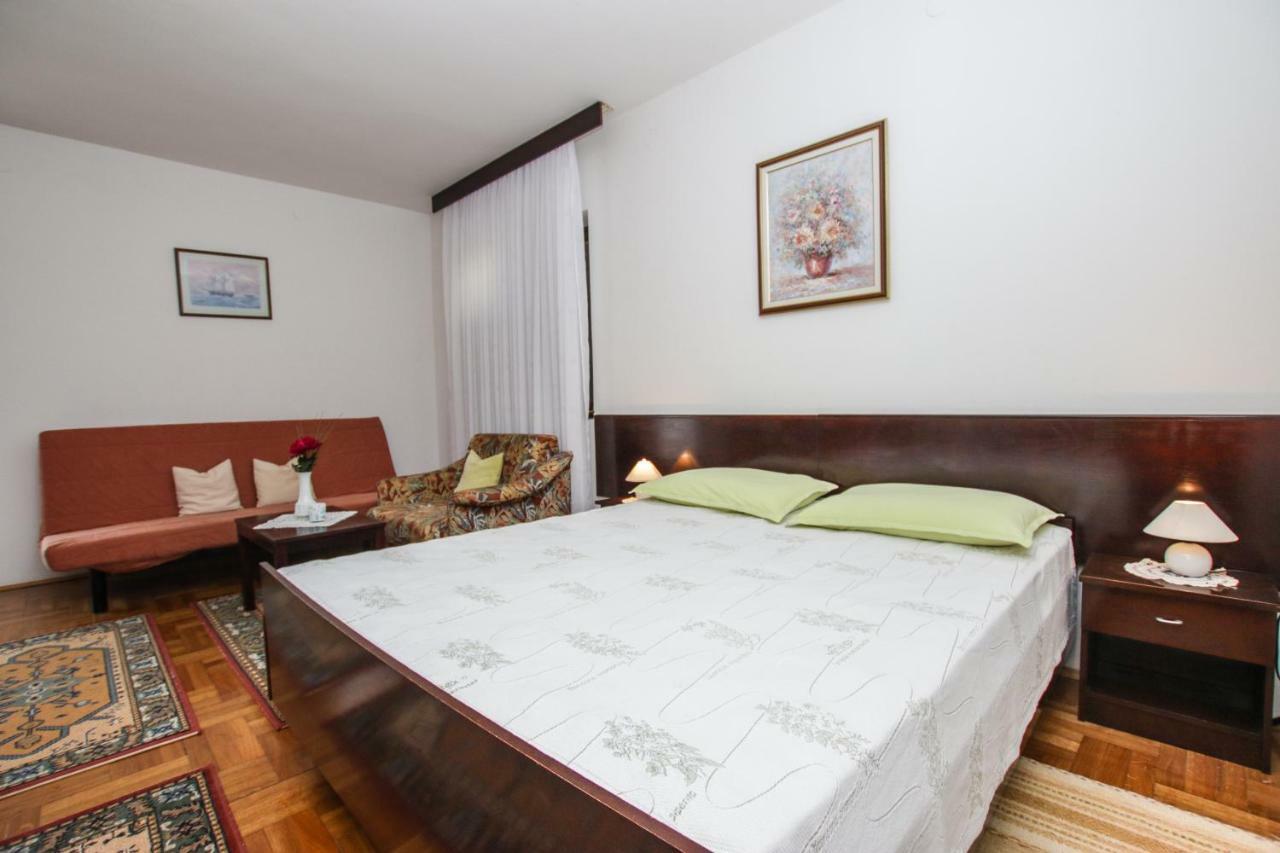 Apartmani Janja Porec Exterior photo